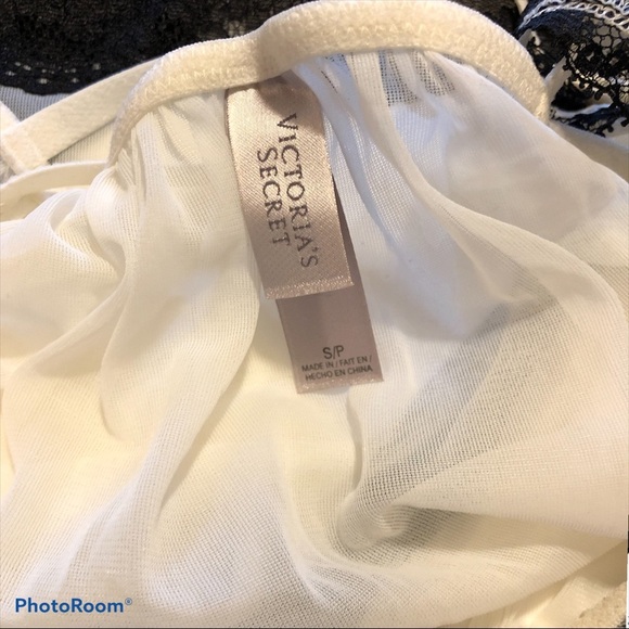 Victoria Secrets Lingerie/Slip Size Small - Picture 4 of 4